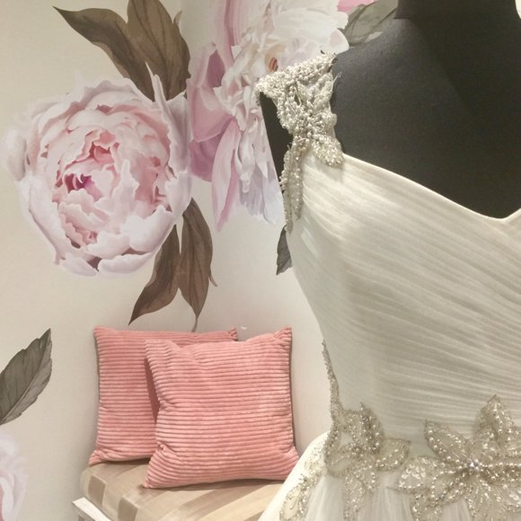 BLUE BRIDE WEDDING GOWN! - Picture 3 of 8